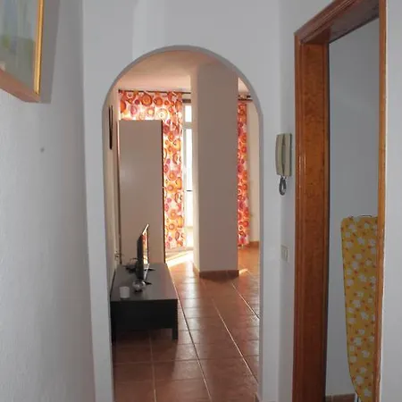 2-bedroom Angeles Apartment